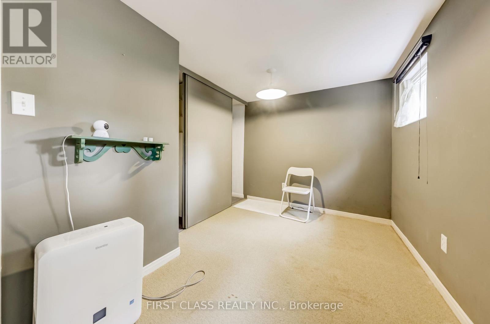 26 York Road, Toronto, Ontario  M2L 1M8 - Photo 26 - C12968512