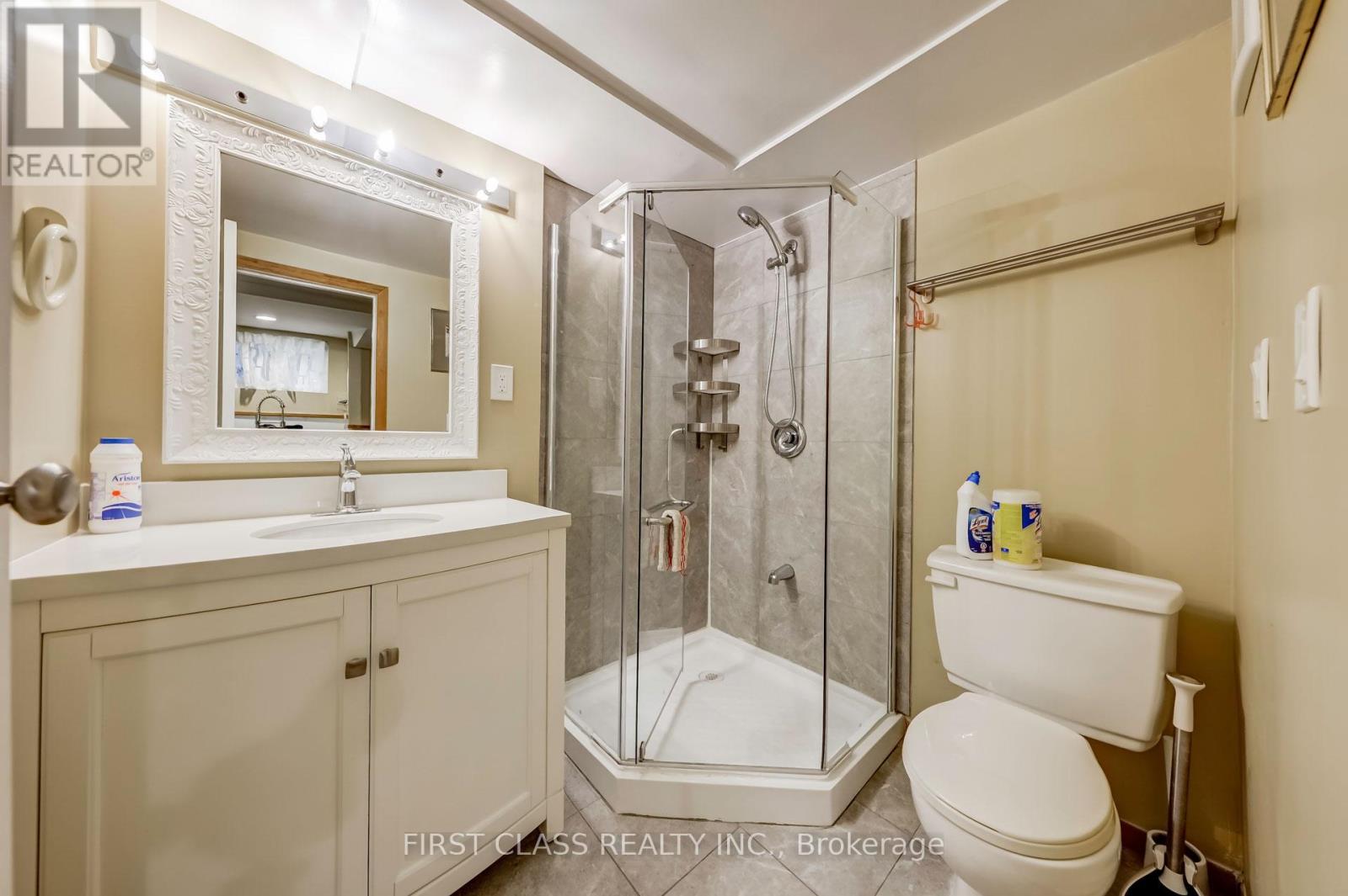 26 York Road, Toronto, Ontario  M2L 1M8 - Photo 28 - C12968512