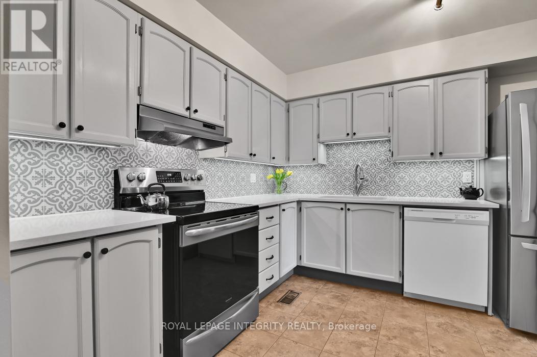 430 Sandhamn Private, Ottawa, Ontario  K1T 2Z1 - Photo 4 - X12968440