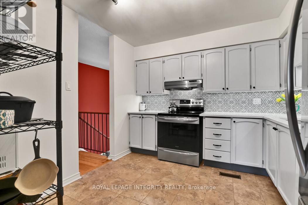 430 Sandhamn Private, Ottawa, Ontario  K1T 2Z1 - Photo 6 - X12968440