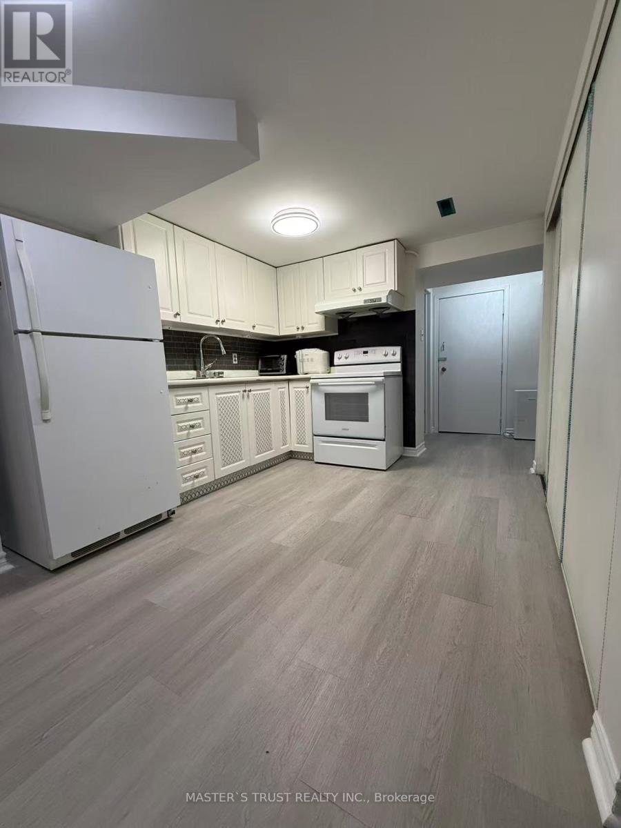 Bsmt - 16 Farmington Crescent, Toronto, Ontario  M1S 1G1 - Photo 2 - E12968436