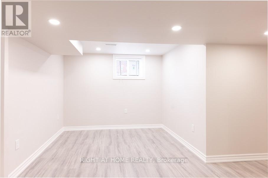 6 Bellvare Crescent, Toronto, Ontario  M1R 2M9 - Photo 11 - E12968452