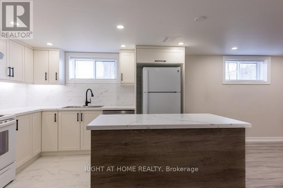 6 Bellvare Crescent, Toronto, Ontario  M1R 2M9 - Photo 5 - E12968452