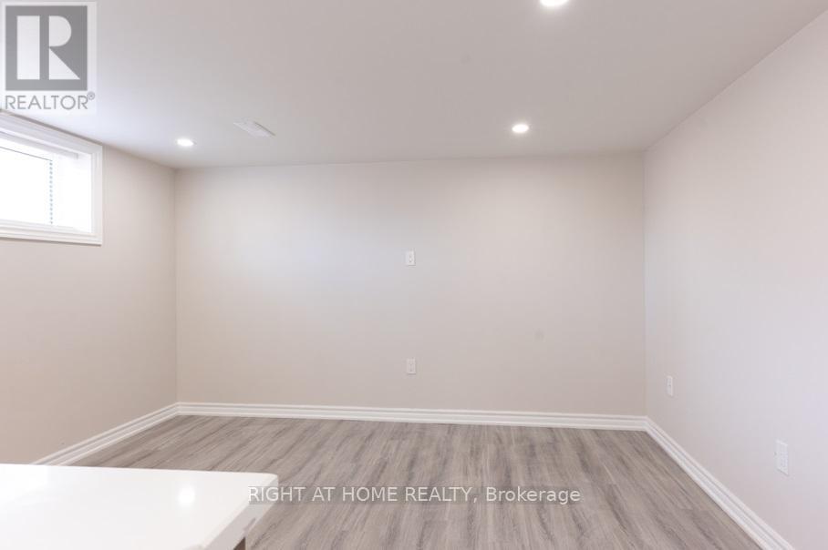 6 Bellvare Crescent, Toronto, Ontario  M1R 2M9 - Photo 9 - E12968452