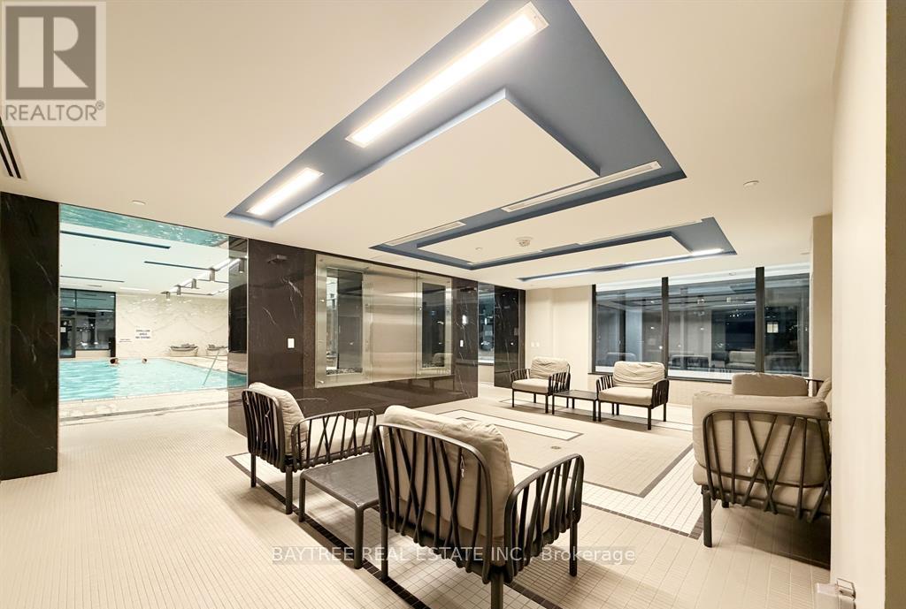 1203 - 105 Oneida Crescent, Richmond Hill, Ontario  L4B 0H6 - Photo 5 - N12968438