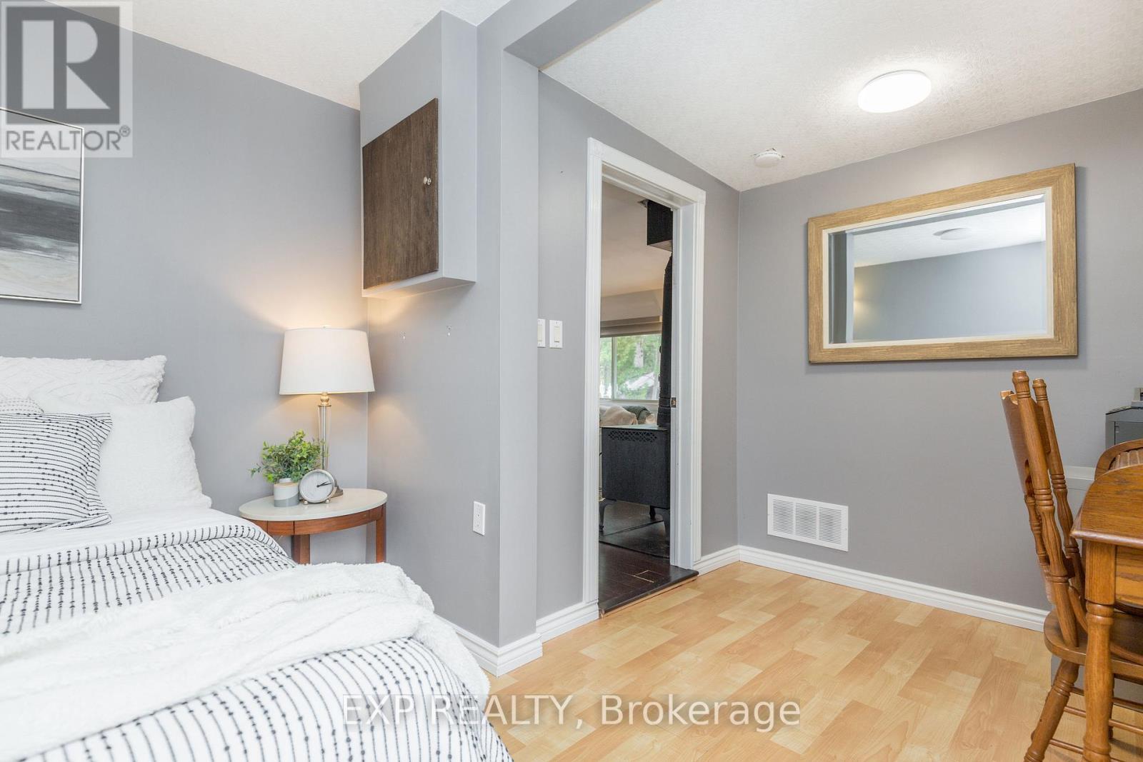 1104 Ferrier Avenue, Innisfil (Lefroy), Ontario  L0L 1W0 - Photo 16 - N12968516