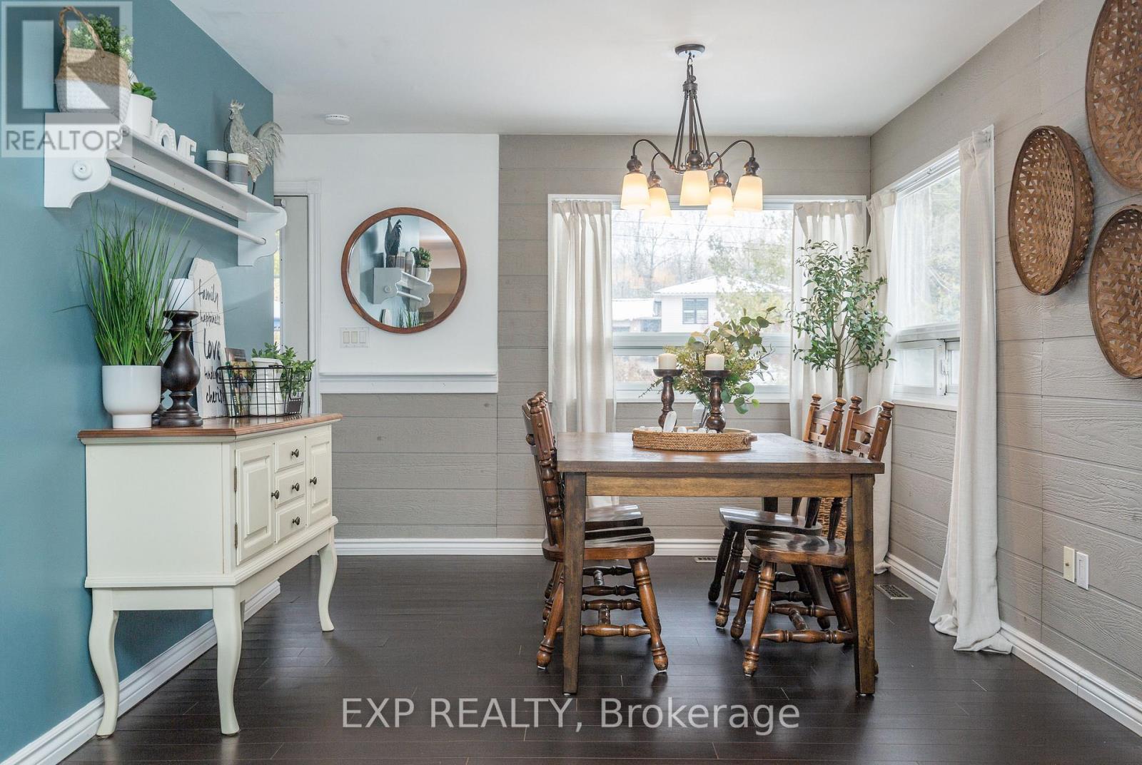 1104 Ferrier Avenue, Innisfil (Lefroy), Ontario  L0L 1W0 - Photo 17 - N12968516