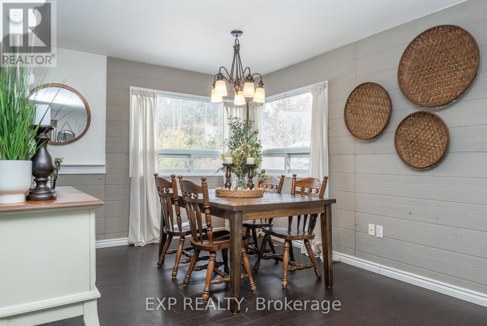 1104 Ferrier Avenue, Innisfil (Lefroy), Ontario  L0L 1W0 - Photo 18 - N12968516