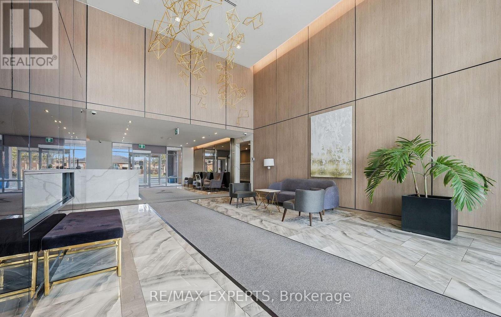 719 - 4800 Highway 7, Vaughan, Ontario  L4L 1H8 - Photo 4 - N12968520