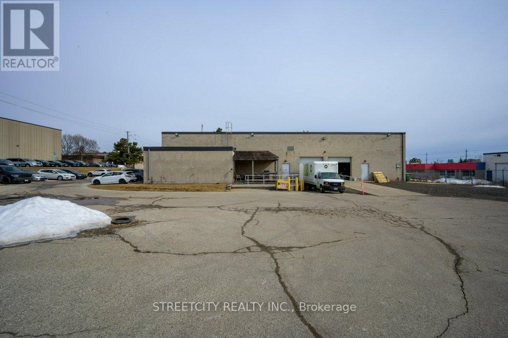 Ground Floor - 916 Gateway Drive, Burlington, Ontario  L7L 5K7 - Photo 24 - W12968442