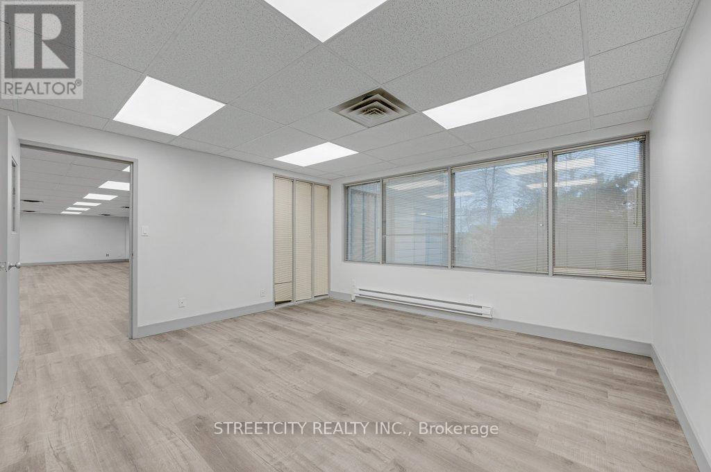 Ground Floor - 916 Gateway Drive, Burlington, Ontario  L7L 5K7 - Photo 9 - W12968442