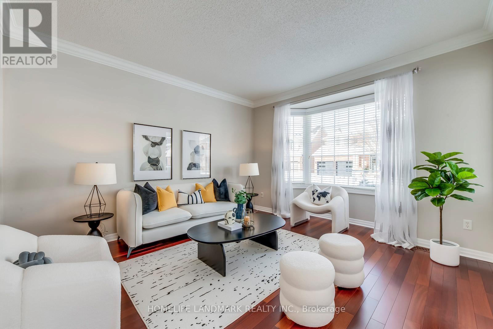 2196 Highcliffe Way, Oakville, Ontario  L6M 5B6 - Photo 4 - W12968474