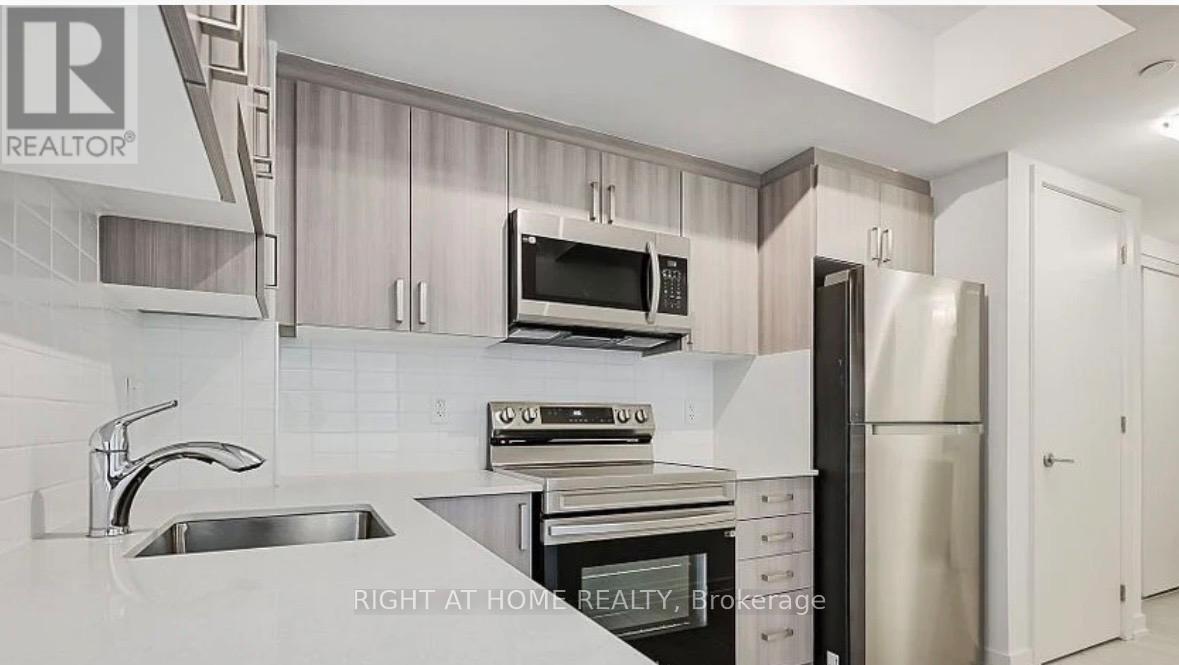 521 - 556 Marlee Avenue, Toronto, Ontario  M6B 0B1 - Photo 2 - W12968476