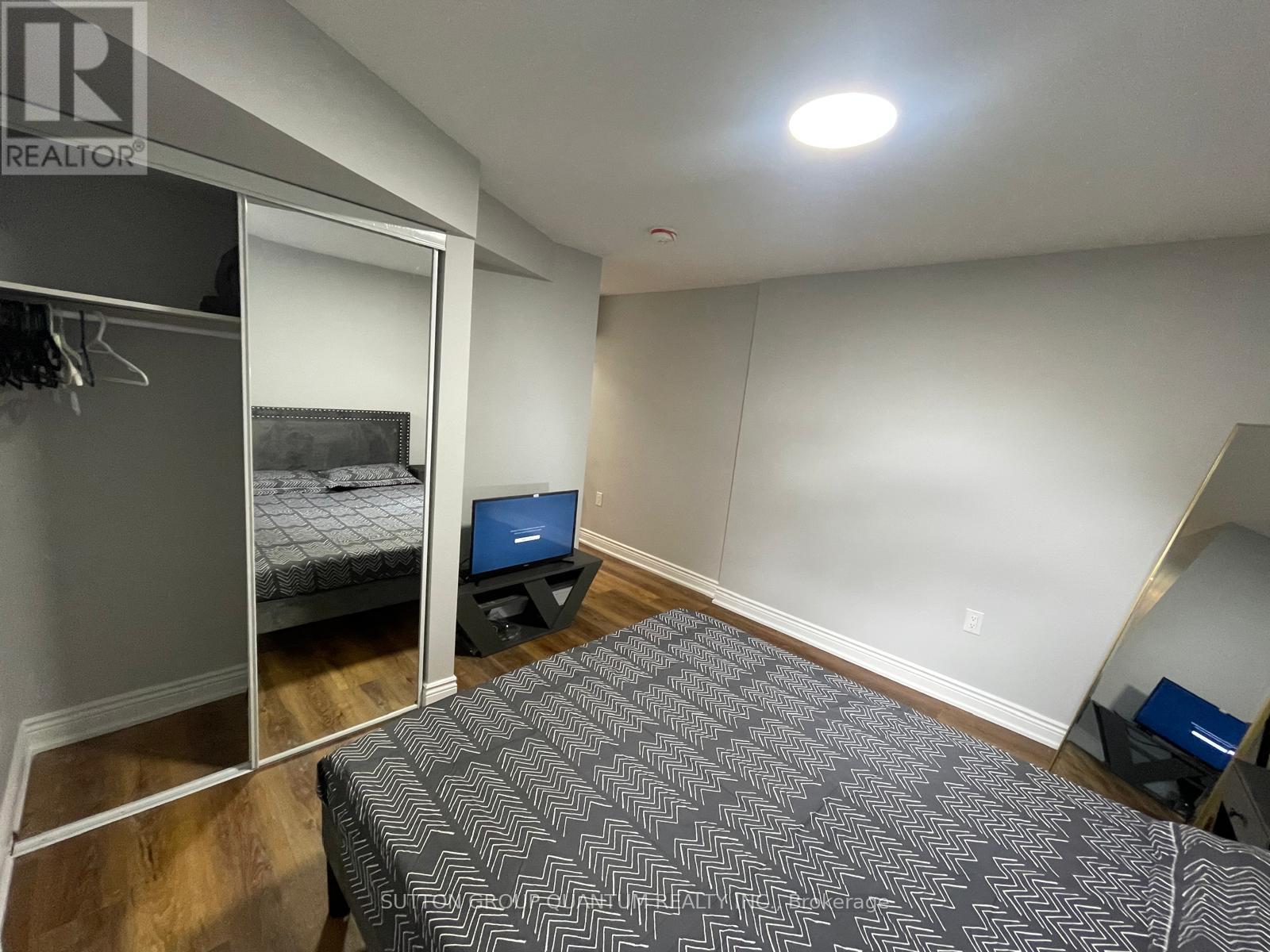 Basement - 2404 Fundy Drive, Oakville, Ontario  L6M 4W7 - Photo 14 - W12968482