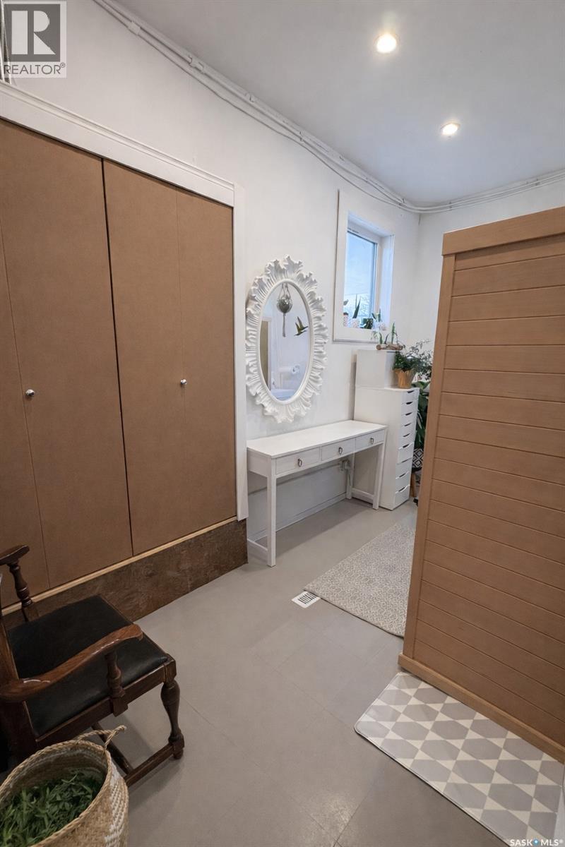 1387 Conrad Avenue, Gull Lake, Saskatchewan  S0N 1A0 - Photo 15 - SK032254