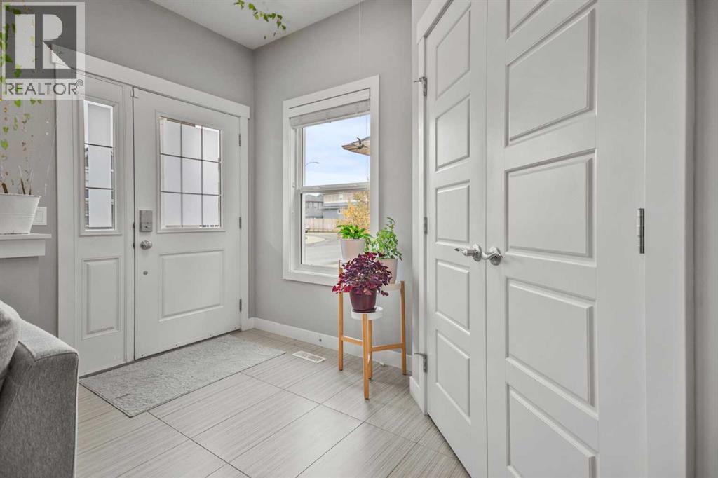 412 Evanston Way Nw, Calgary, Alberta  T3P 0P8 - Photo 3 - A2298124