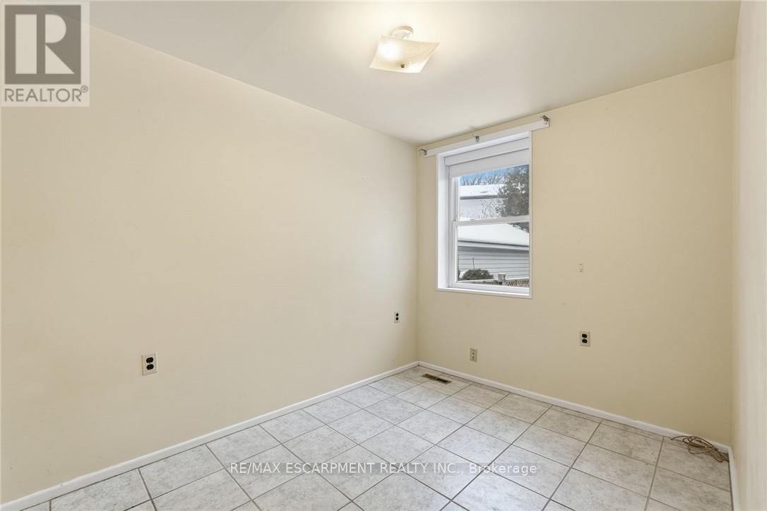 92 Gary Avenue, Hamilton, Ontario  L8S 1Y5 - Photo 24 - X12968484