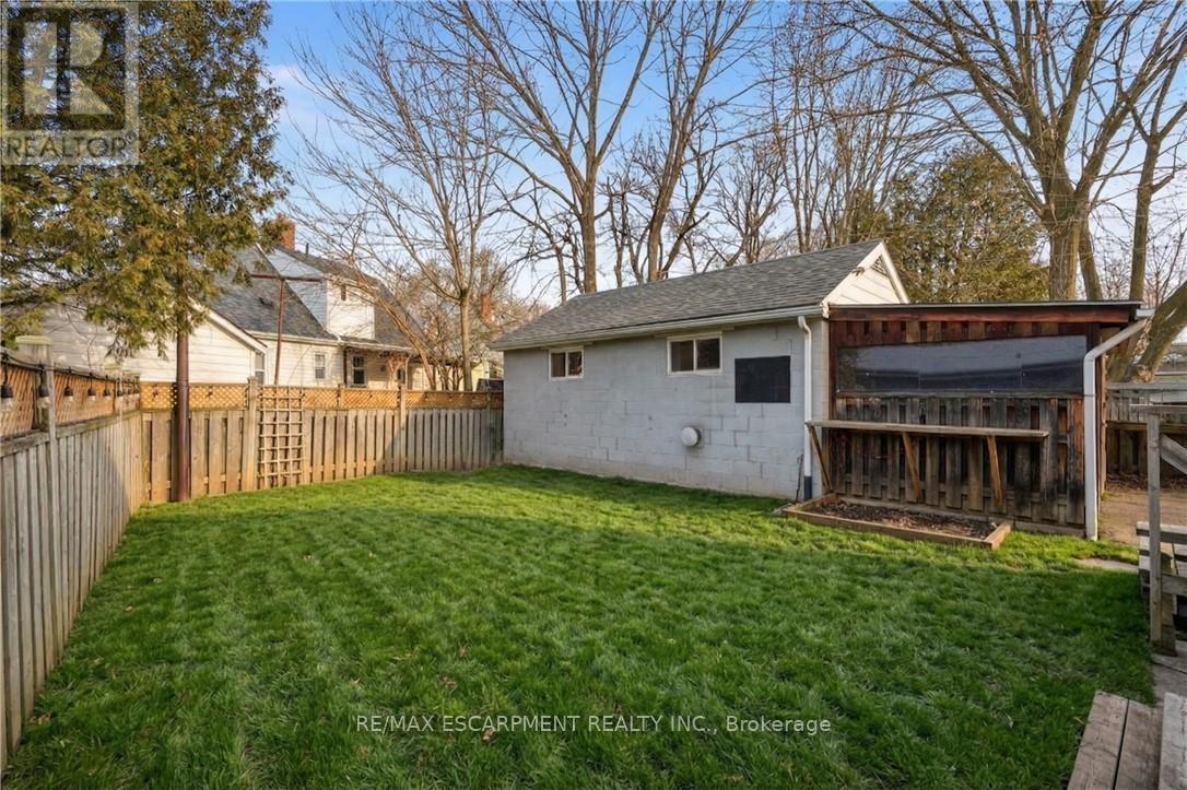 92 Gary Avenue, Hamilton, Ontario  L8S 1Y5 - Photo 35 - X12968484