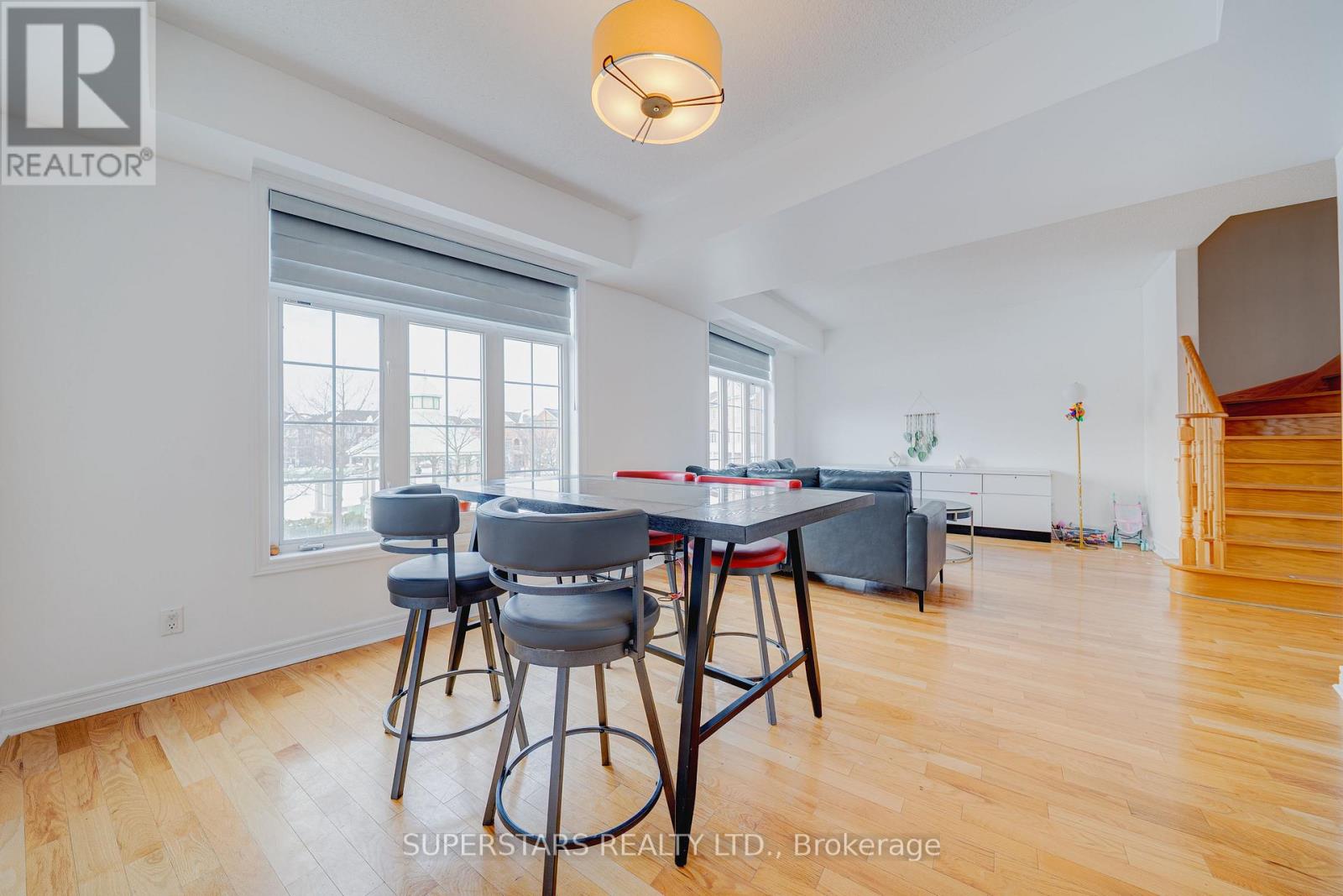 22 - 30 Greensborough Village Circle, Markham, Ontario  L6E 1Z1 - Photo 6 - N12902968