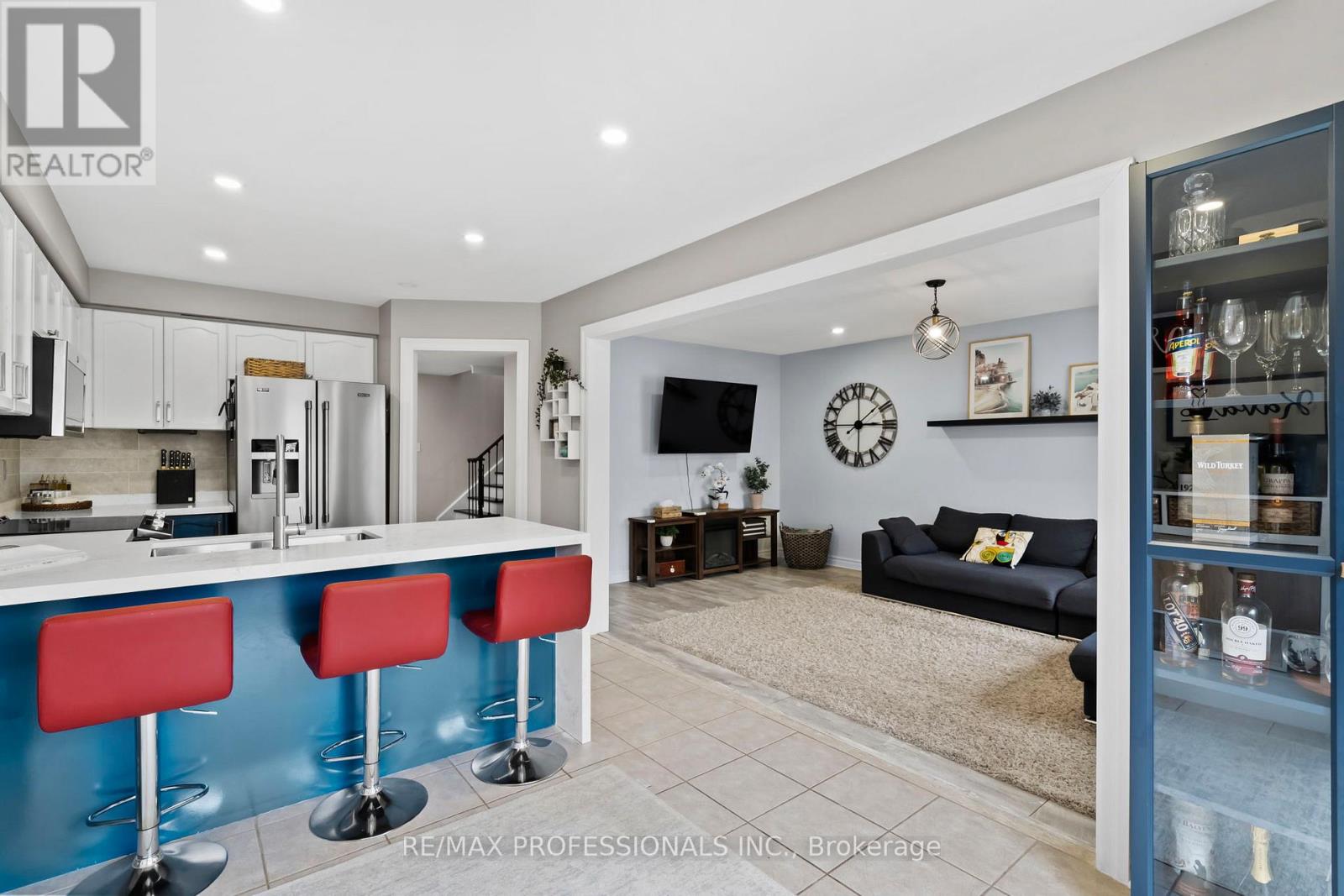 135 Professor Day Drive, Bradford West Gwillimbury, Ontario  L3Z 3B9 - Photo 12 - N12968182