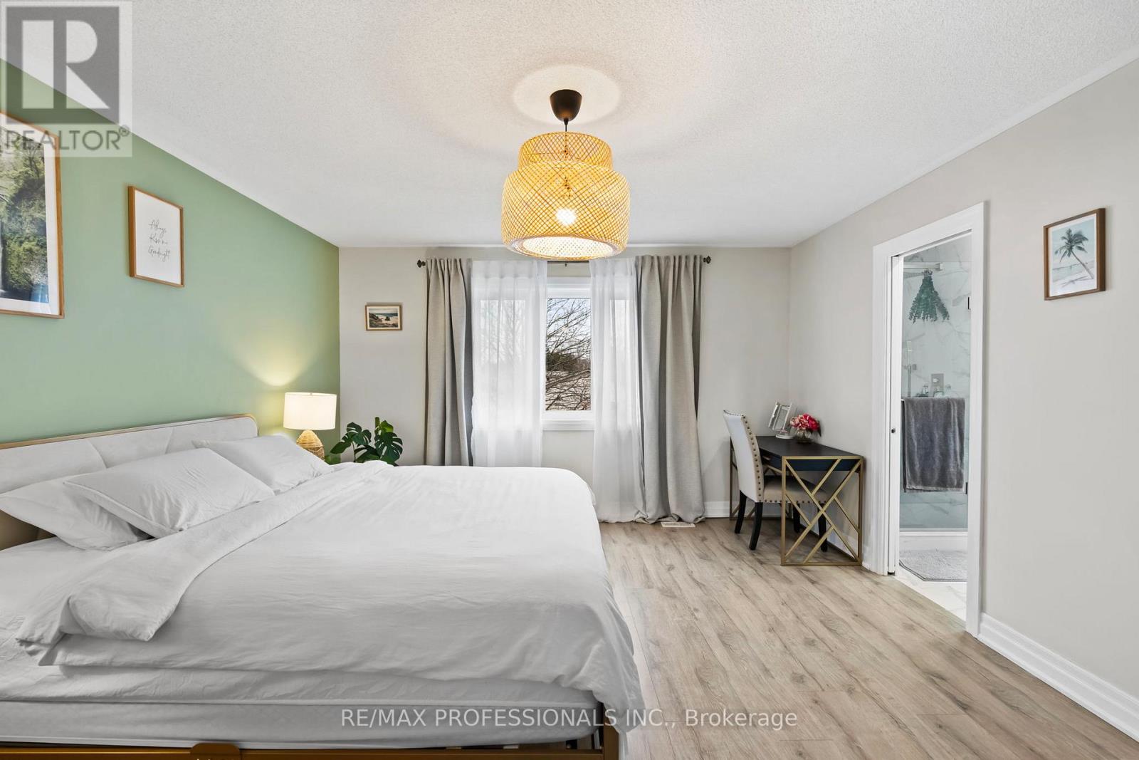 135 Professor Day Drive, Bradford West Gwillimbury, Ontario  L3Z 3B9 - Photo 20 - N12968182