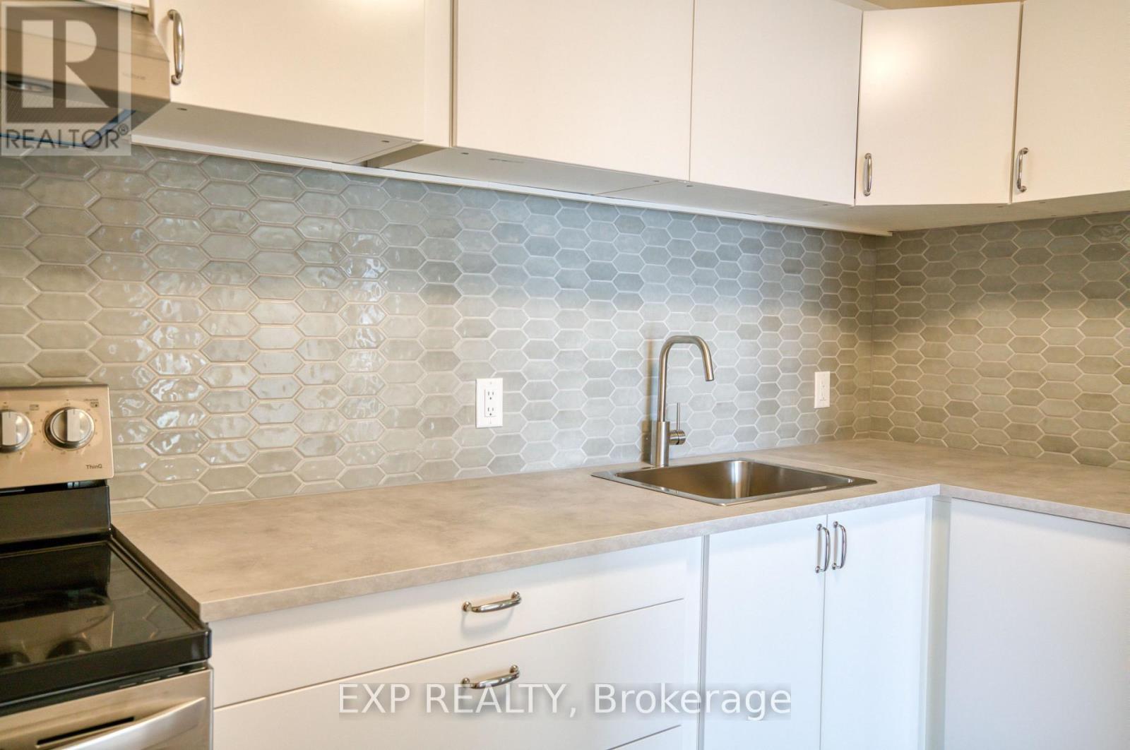 1201 - 1380 Prince Of Wales Drive, Ottawa, Ontario  K2C 3N5 - Photo 13 - X12954210