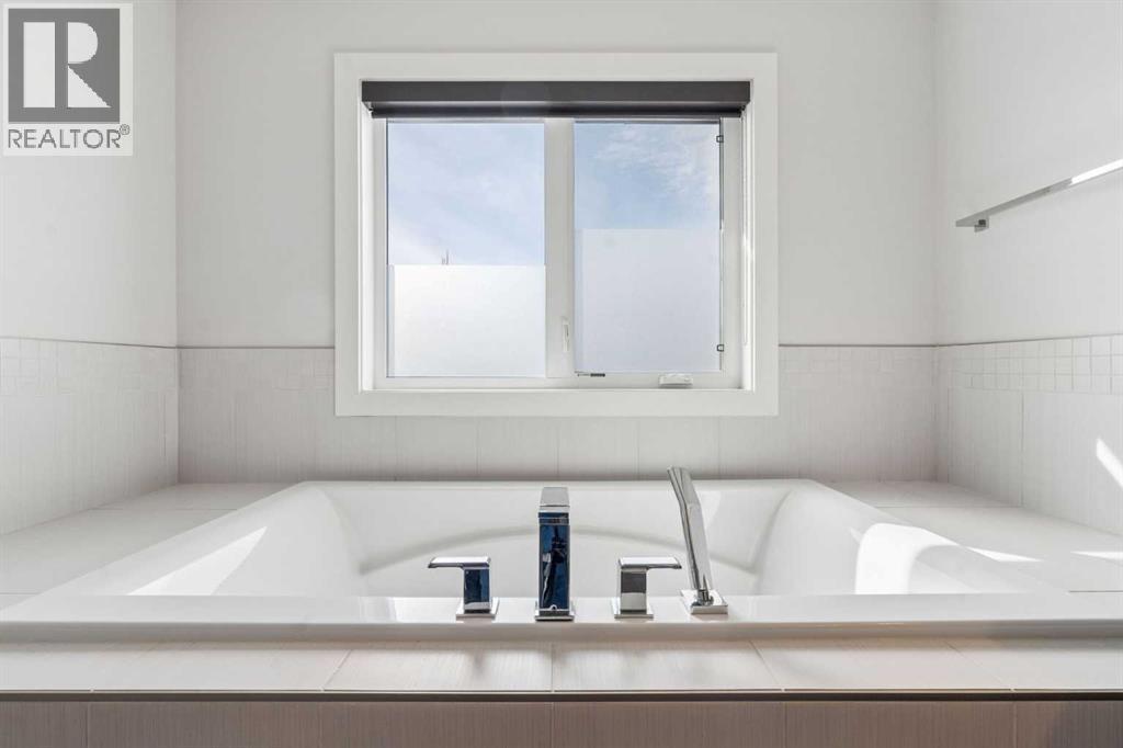 120 Aspen Dale Way SW, Calgary, Alberta  T3H 0S1 - Photo 27 - A2296387