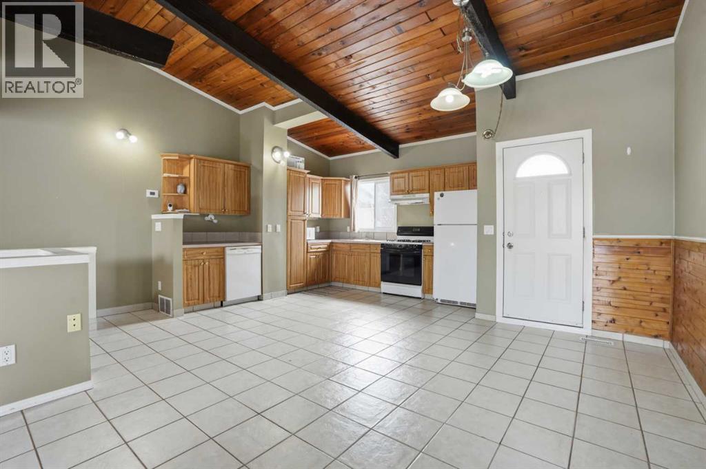 107 Pinemont Bay NE, Calgary, Alberta  T1Y 2V7 - Photo 6 - A2297024