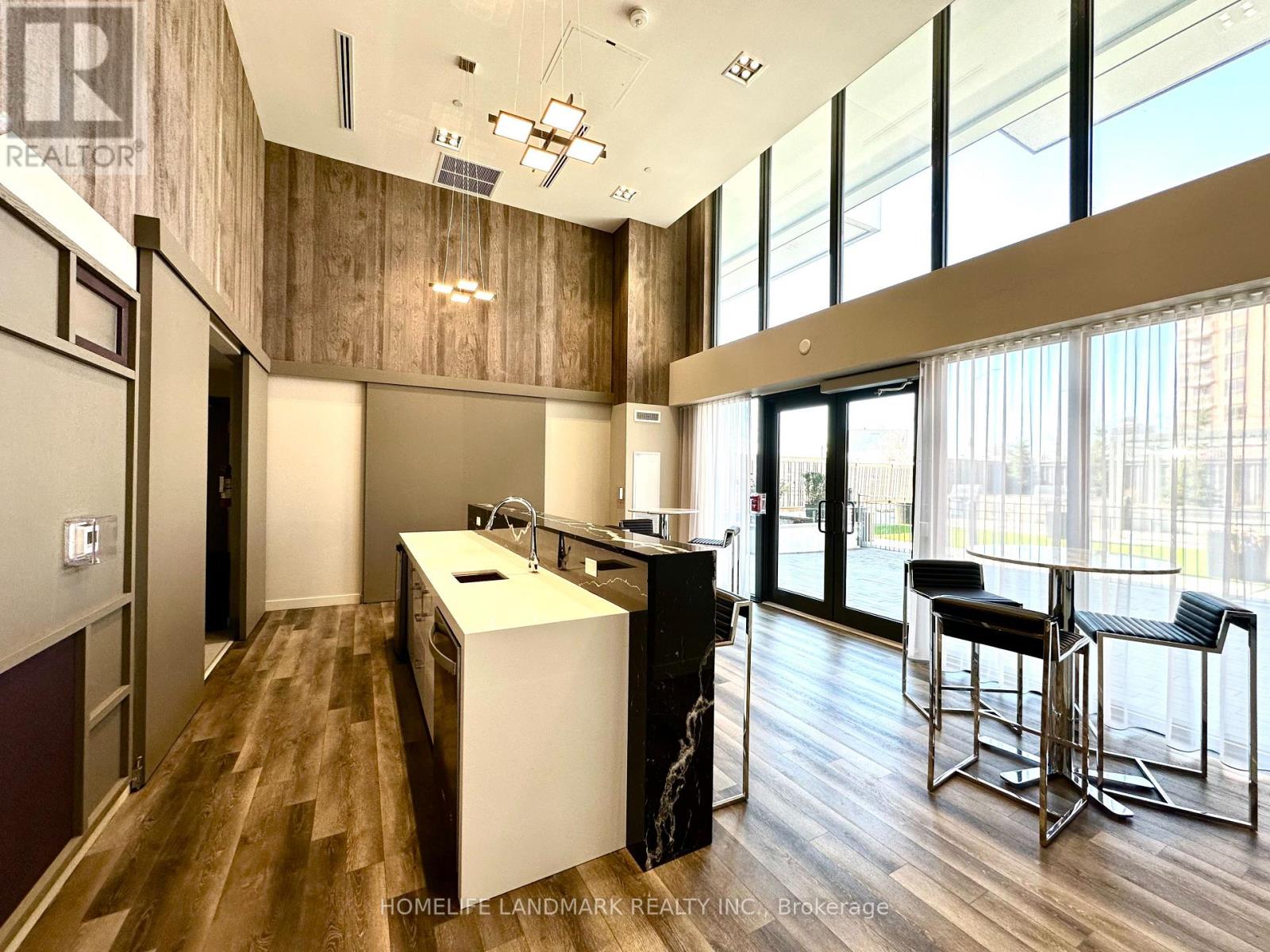 813 - 85 Oneida Crescent, Richmond Hill, Ontario  L4B 0H4 - Photo 31 - N12954972