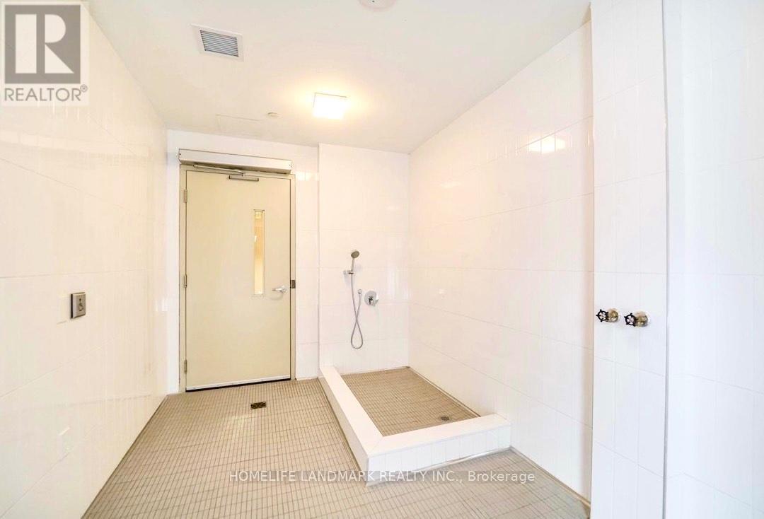 813 - 85 Oneida Crescent, Richmond Hill, Ontario  L4B 0H4 - Photo 34 - N12954972