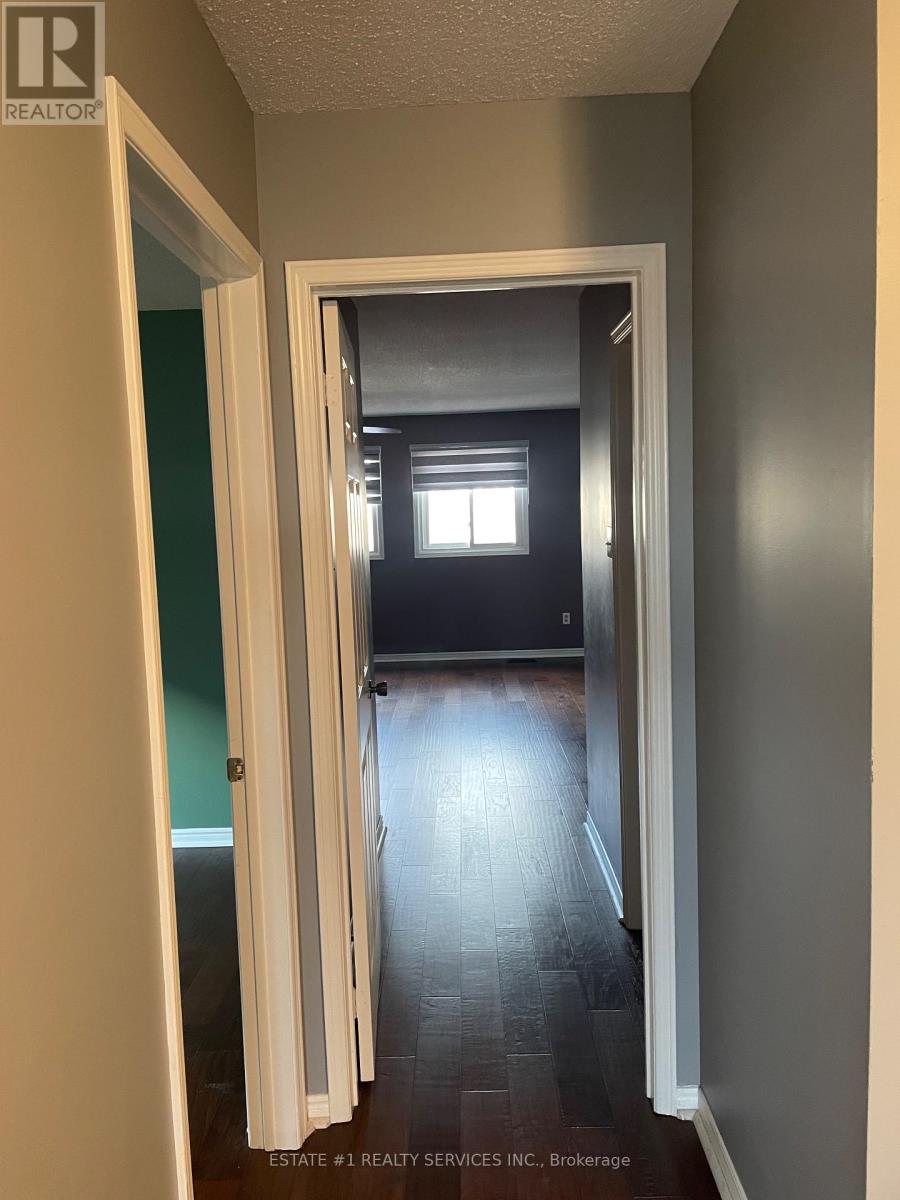 2943 Gulfstream Way, Mississauga (Meadowvale), Ontario  L5N 6J9 - Photo 26 - W12910626