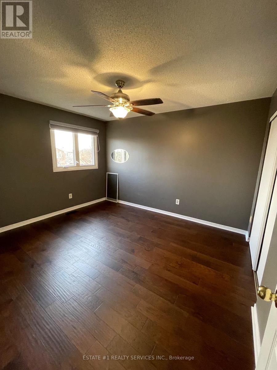 2943 Gulfstream Way, Mississauga (Meadowvale), Ontario  L5N 6J9 - Photo 45 - W12910626