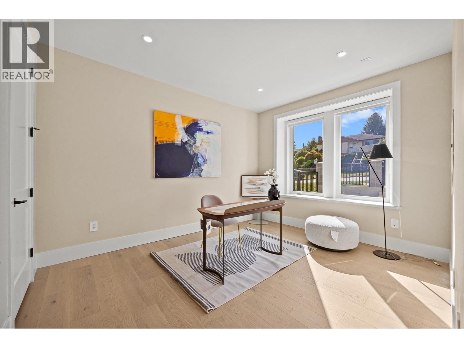 1 5115 BUXTON STREET, Burnaby, British Columbia