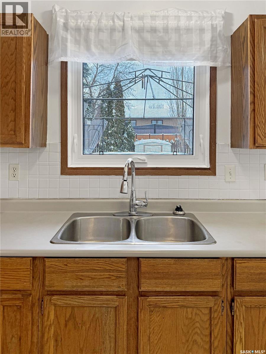 3205 Bliss Crescent, Prince Albert, Saskatchewan  S6V 7M1 - Photo 5 - SK029165