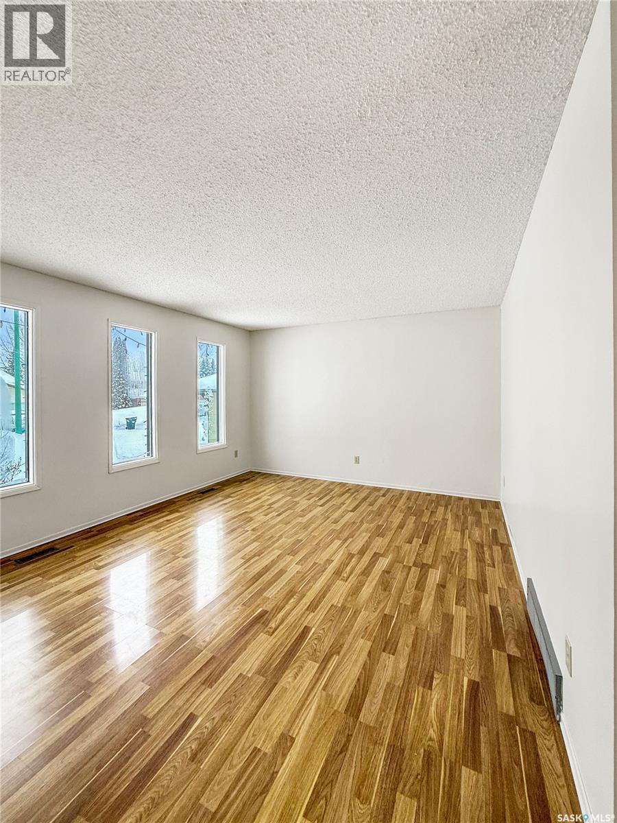 3205 Bliss Crescent, Prince Albert, Saskatchewan  S6V 7M1 - Photo 9 - SK029165