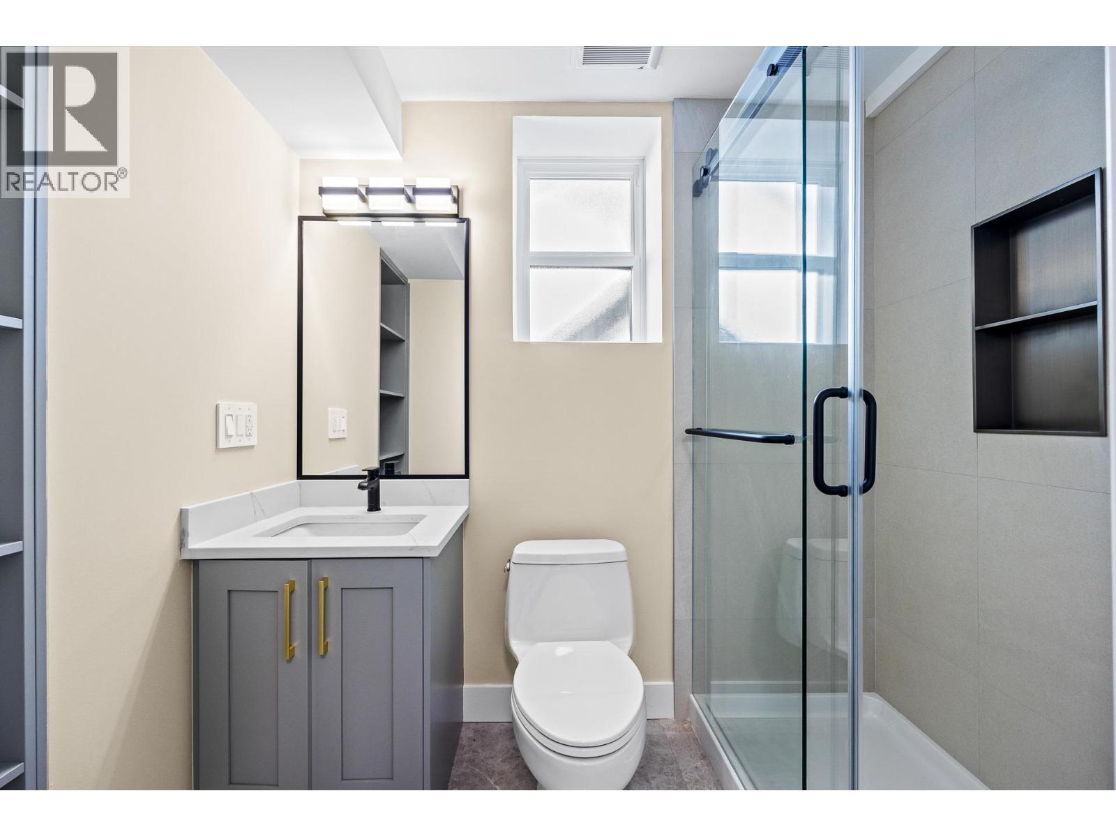 1 5115 Buxton Street, Burnaby, British Columbia V5H 1J7 - Photo 38 - R3107249