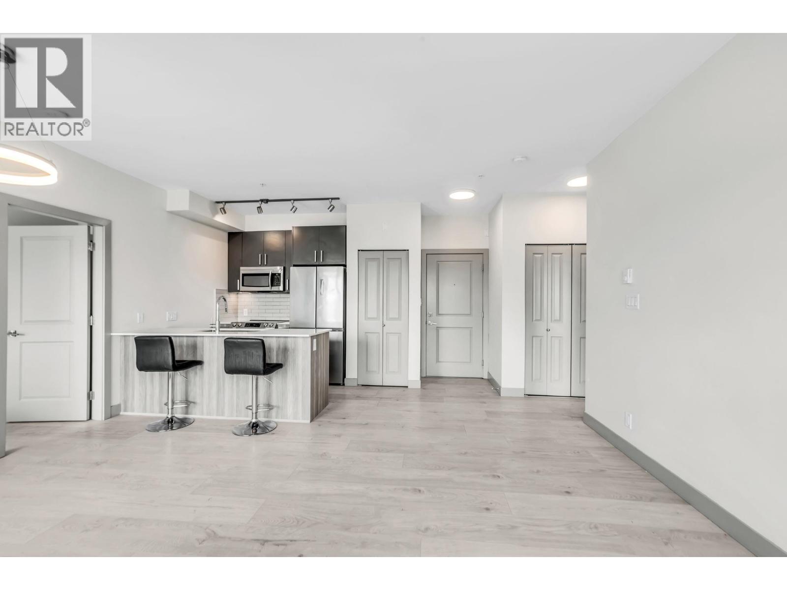 311 6968 Royal Oak Avenue, Burnaby, British Columbia  V5J 4J2 - Photo 9 - R3106823