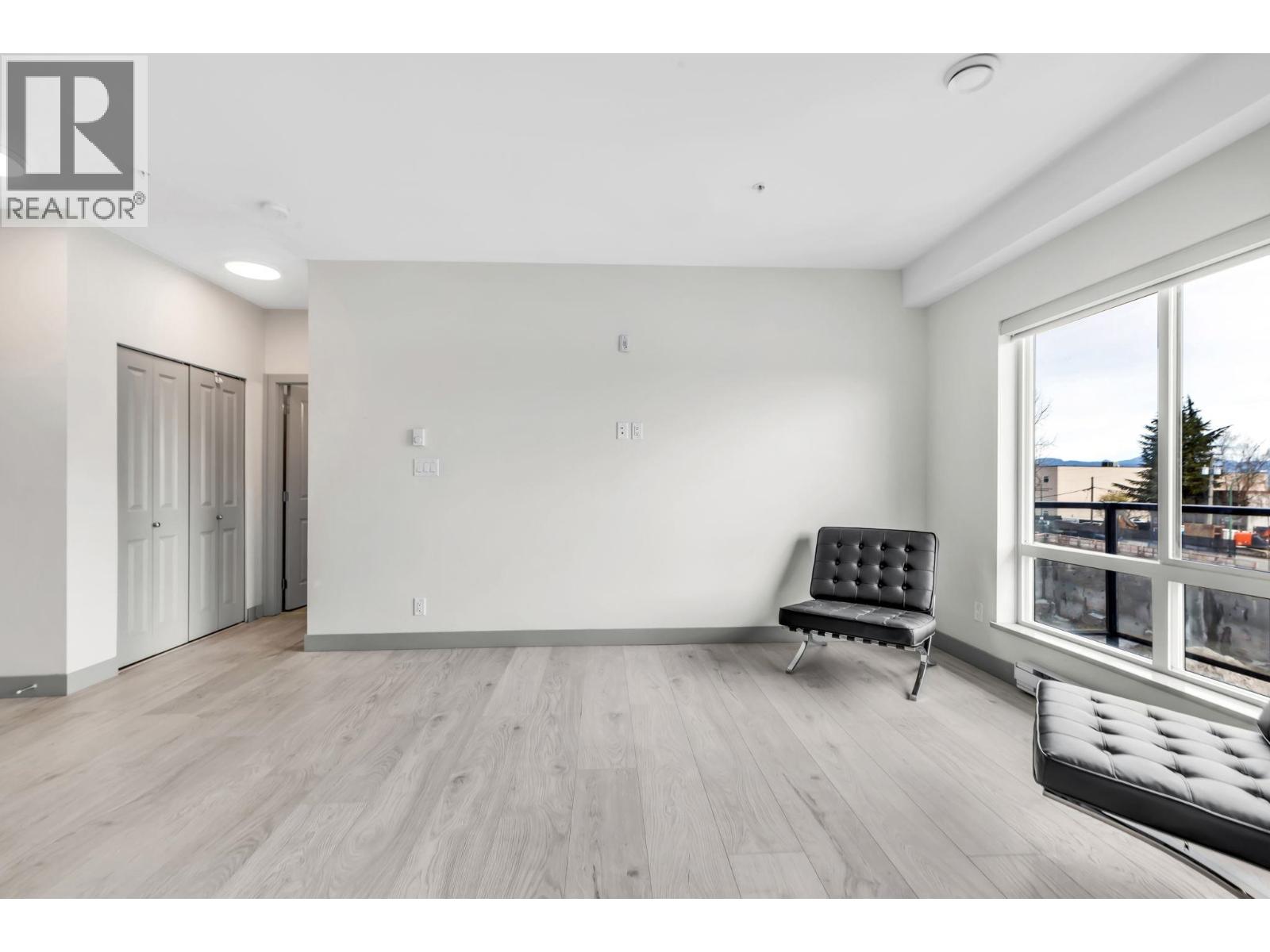 311 6968 Royal Oak Avenue, Burnaby, British Columbia  V5J 4J2 - Photo 6 - R3106823