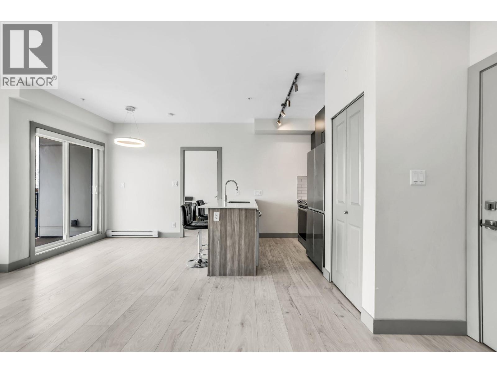 311 6968 Royal Oak Avenue, Burnaby, British Columbia  V5J 4J2 - Photo 7 - R3106823