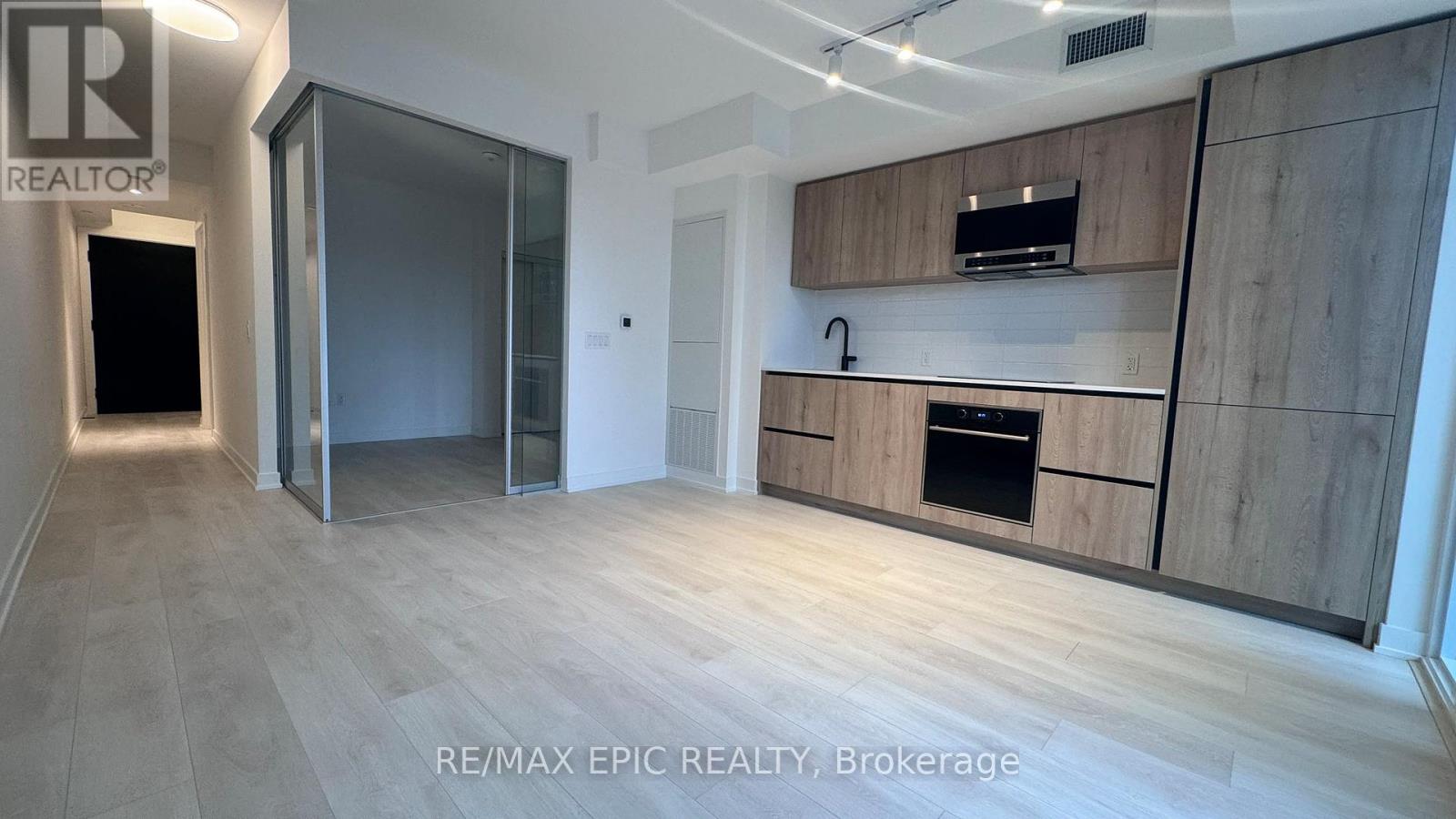 511 - 117 Broadway Avenue, Toronto, Ontario  M4P 1V3 - Photo 2 - C12968546