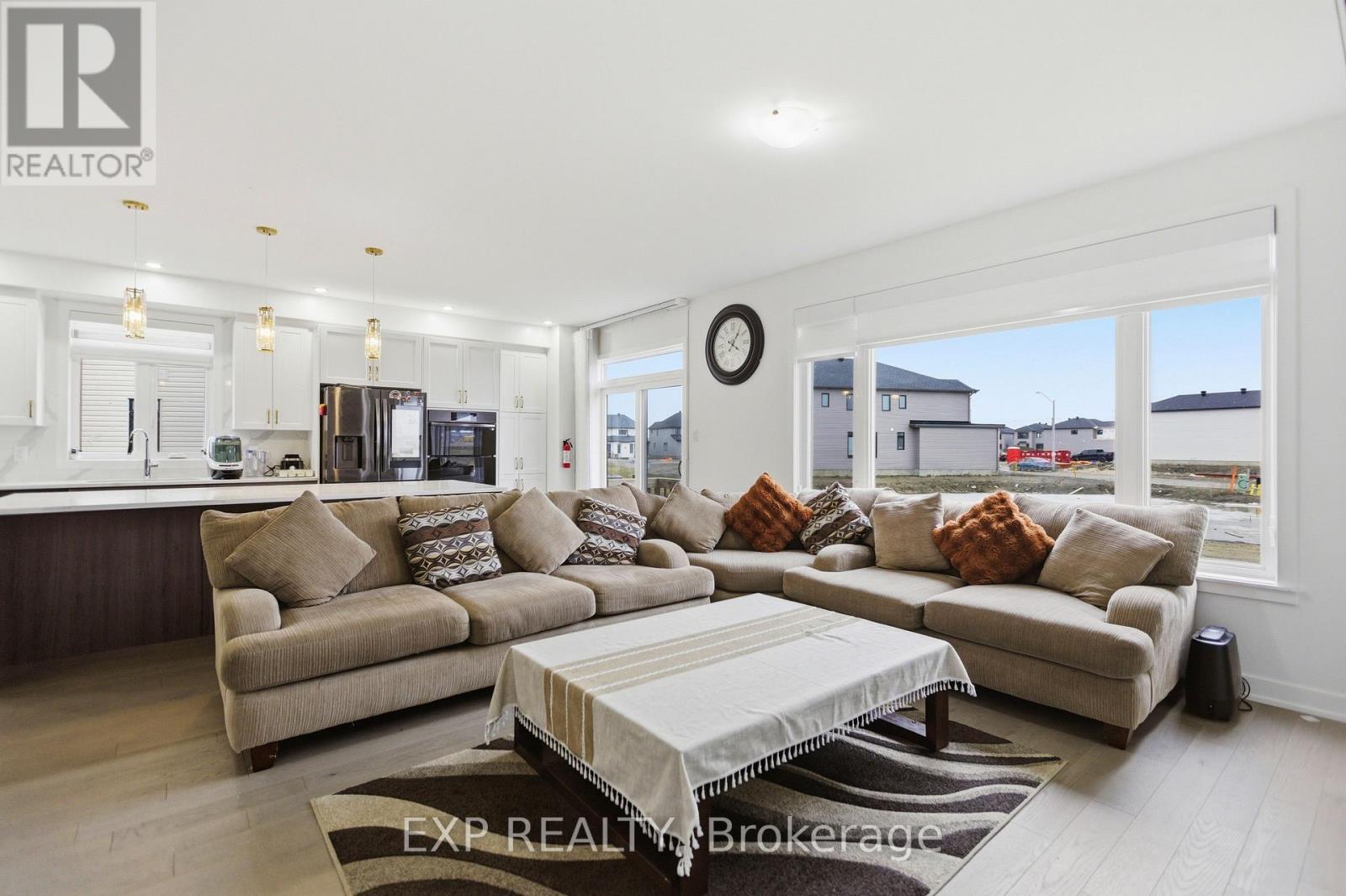 137 Shelleright Street, Ottawa, Ontario  K2M 0N9 - Photo 12 - X12968536