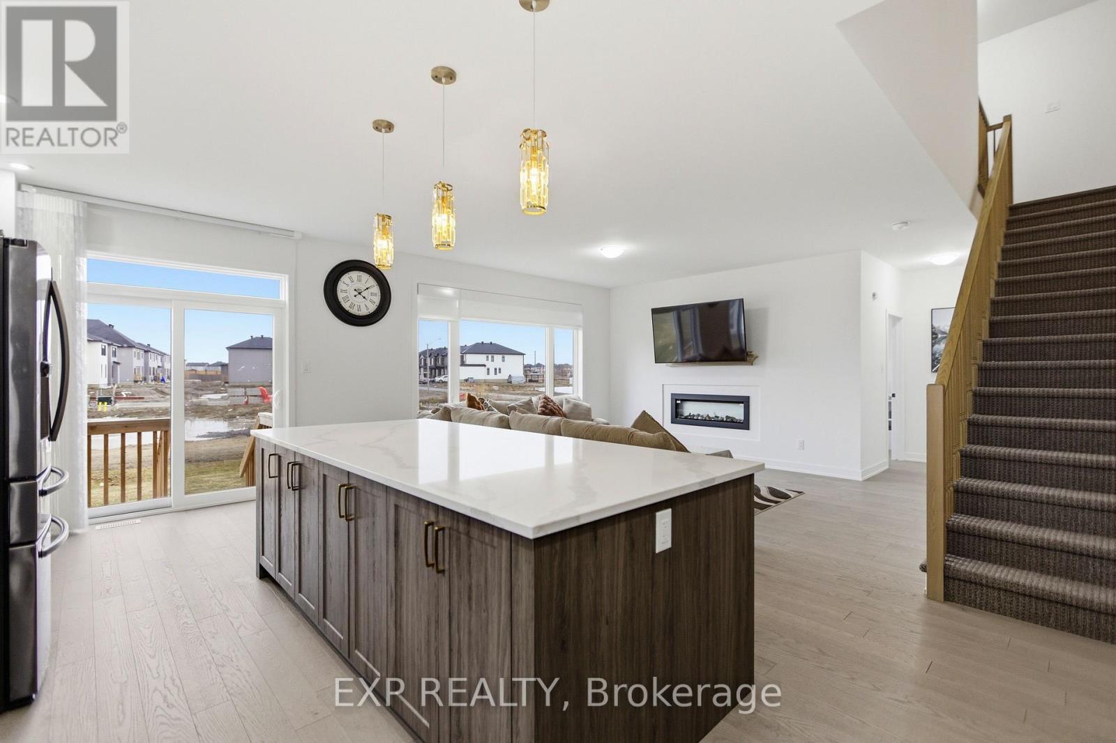 137 Shelleright Street, Ottawa, Ontario  K2M 0N9 - Photo 9 - X12968536