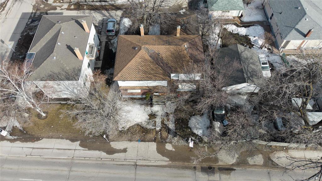 1277 Mcphillips Street, Winnipeg, Manitoba  R2X 2L7 - Photo 8 - 202606289