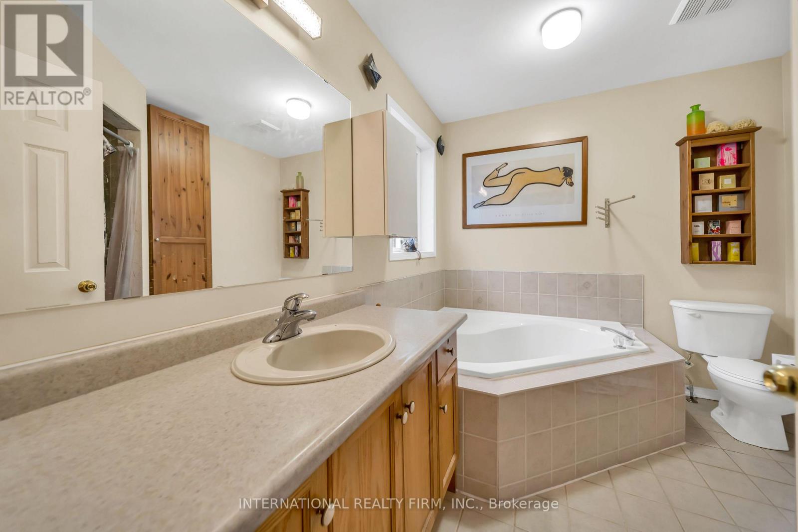 45 Naughton Drive, Richmond Hill, Ontario  L4C 0R2 - Photo 30 - N12968542