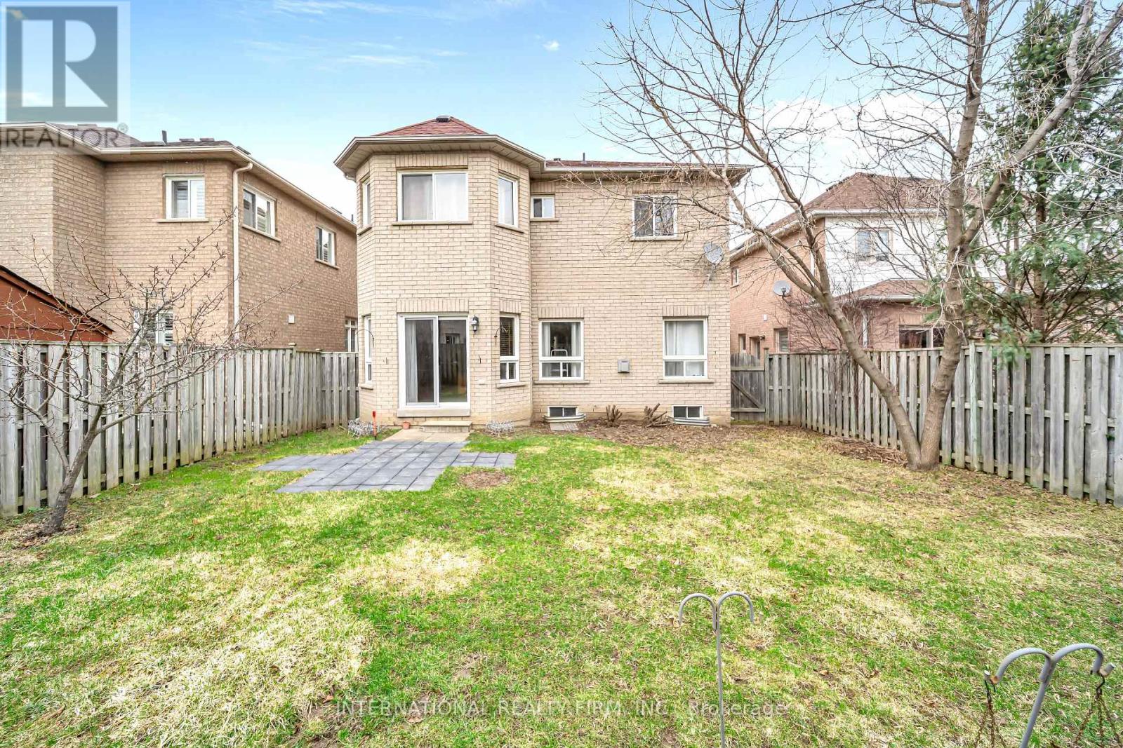 45 Naughton Drive, Richmond Hill, Ontario  L4C 0R2 - Photo 46 - N12968542