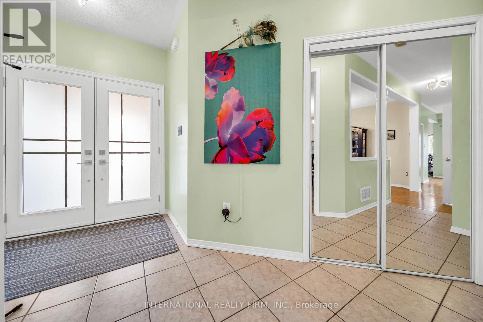 45 Naughton Drive, Richmond Hill, Ontario  L4C 0R2 - Photo 7 - N12968542