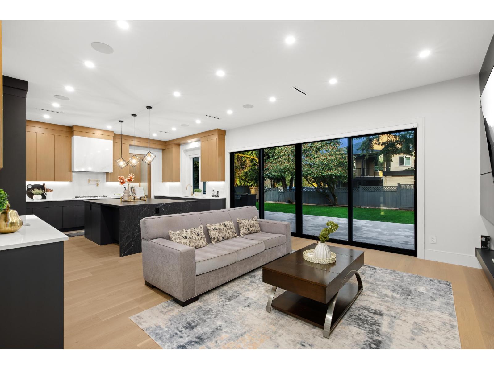 10258 128a Street, Surrey, British Columbia V3T 3E8 - Photo 11 - R3108214