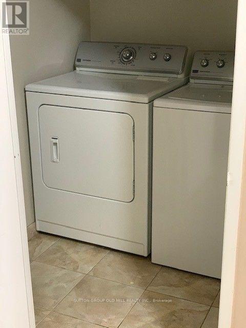 2405 - 1300 Islington Avenue, Toronto, Ontario  M9A 5C4 - Photo 15 - W12968532