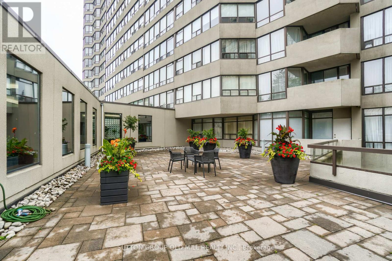 2405 - 1300 Islington Avenue, Toronto, Ontario  M9A 5C4 - Photo 22 - W12968532