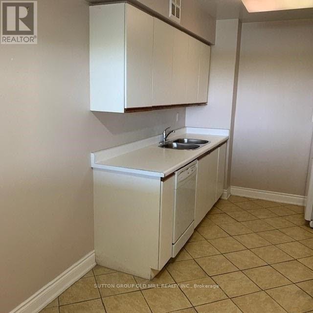 2405 - 1300 Islington Avenue, Toronto, Ontario  M9A 5C4 - Photo 3 - W12968532